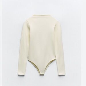 ZARA FITTED SEAMLESS BODYSUIT🩷